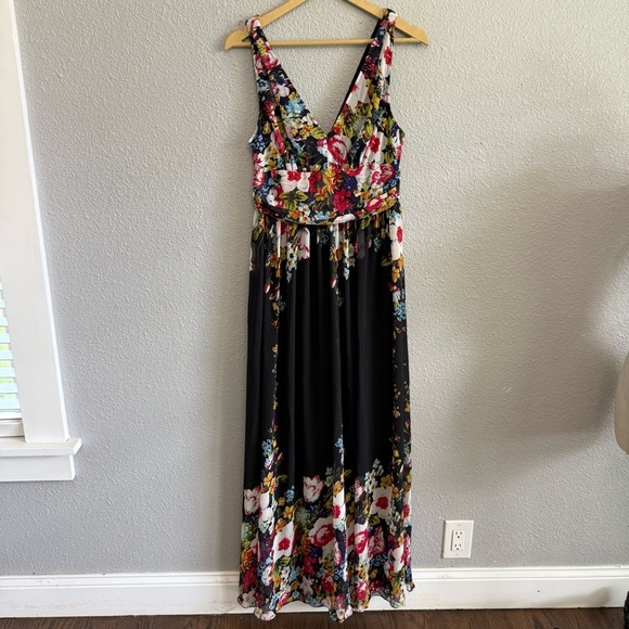 Ever Pretty Double‎ V-neck Floral Maxi Dress Size Medium NWT - Picture 5 of 8